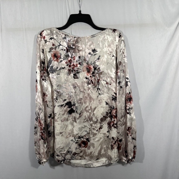 NWT $110 White House Black Market [ Plus 20W ] Silk Burnout Floral Blouses‎ - Picture 12 of 15
